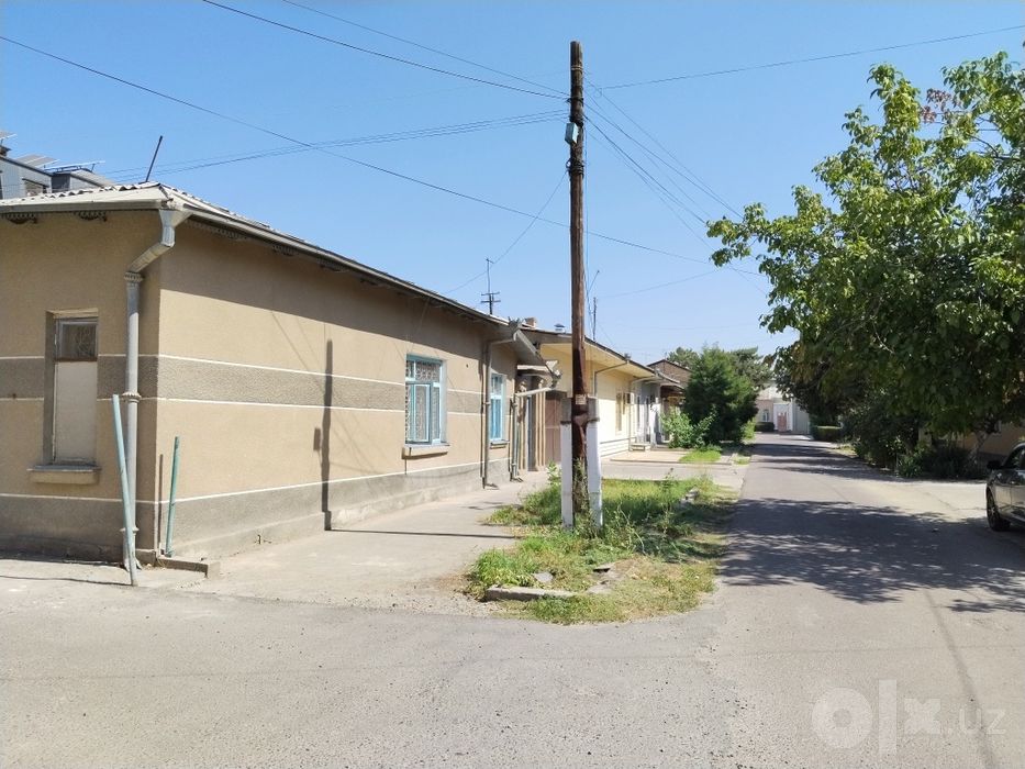 Продам Участок 5 комнат гороод Янгиюль