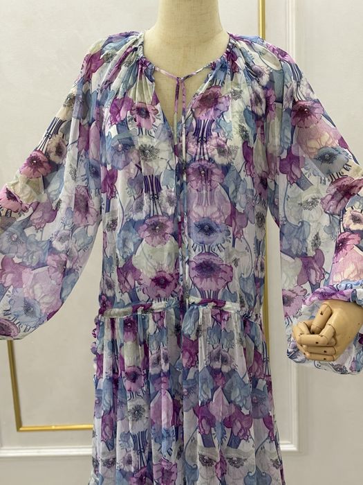 Сәнді көйлек сатылады