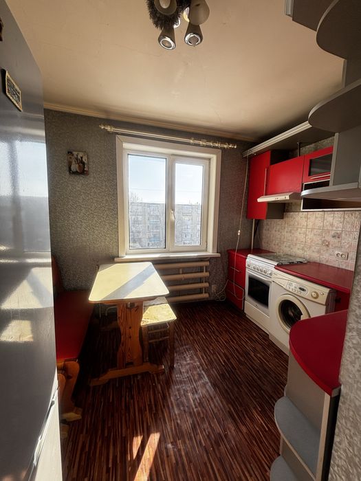 Продам 1 комн.новой план.Букетова 65.