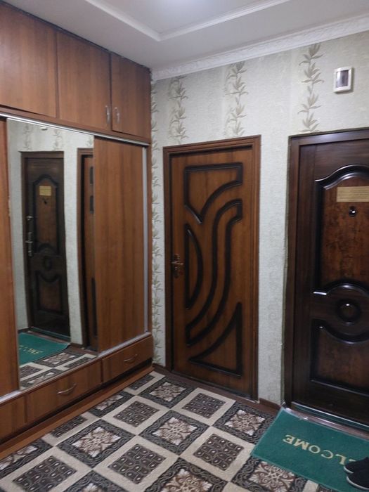 Дом 4  комнатный в массивы