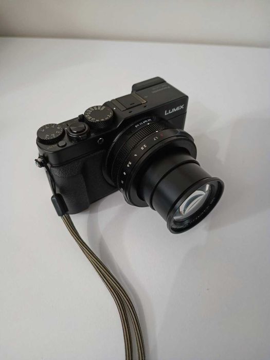 Фотоапарат Panasonic Lumix DMC-LX100 + пълен комплект