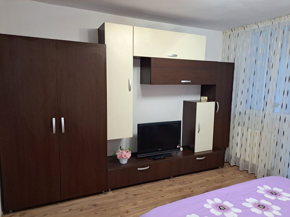 Garsoniera de inchiriat regim hotelier