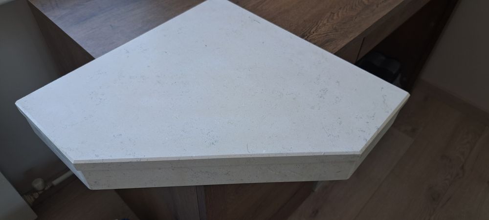 Рафтове от мраморизиран варовик