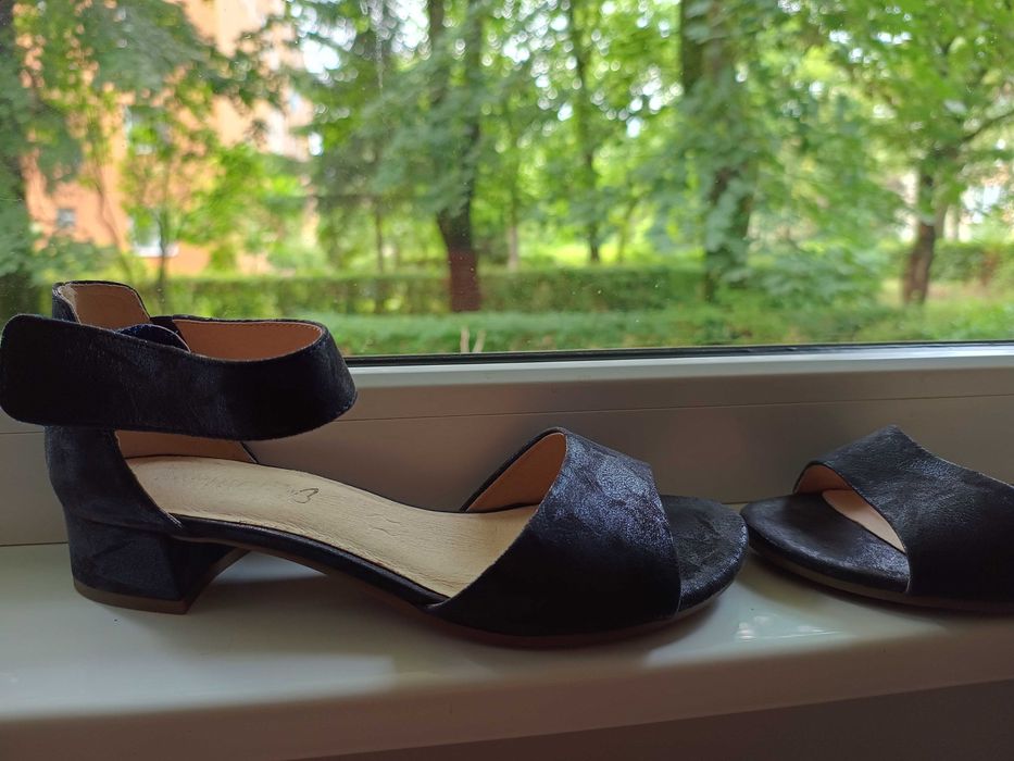 Sandale piele Caprice mar 38, bleumarin inchis