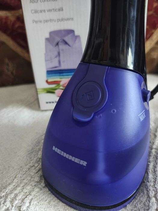Aparat de călcat vertical cu abur Heinner HGS-1600BK, 1600W, cu cutie