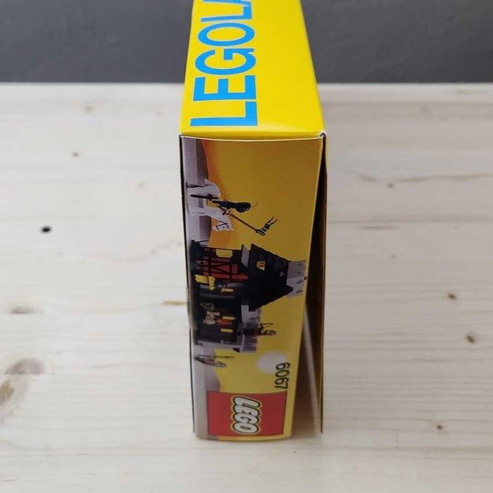 Колекционерски сет LEGO 6067 от 1986 г.
