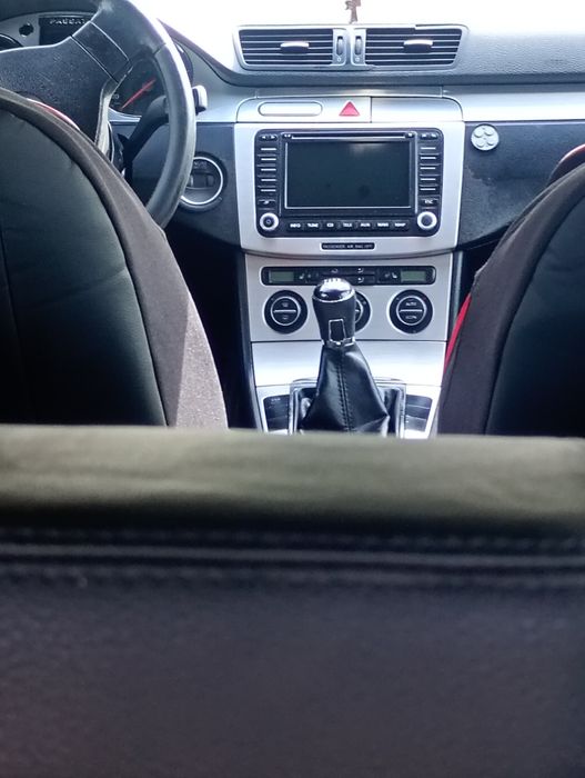 Pasat.b6  .An 2006 motor dizel.199.pret 2600 € f.putin negociabil Acte valabile se vinde doar cu fiscal pe loc