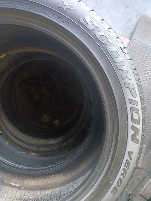 O anvelopă de vara 255 45 19 Pirelli dot 2019