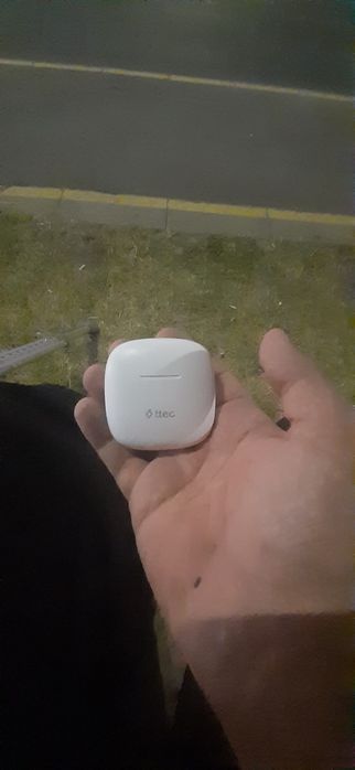 Продавам чисто нови слушалки