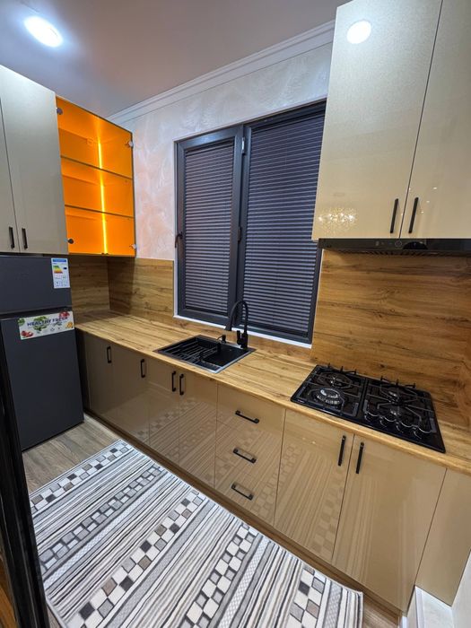 Чиланзар 17 квартал 2 хона 1 этаж