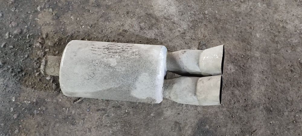 Выхлопная банка басистая