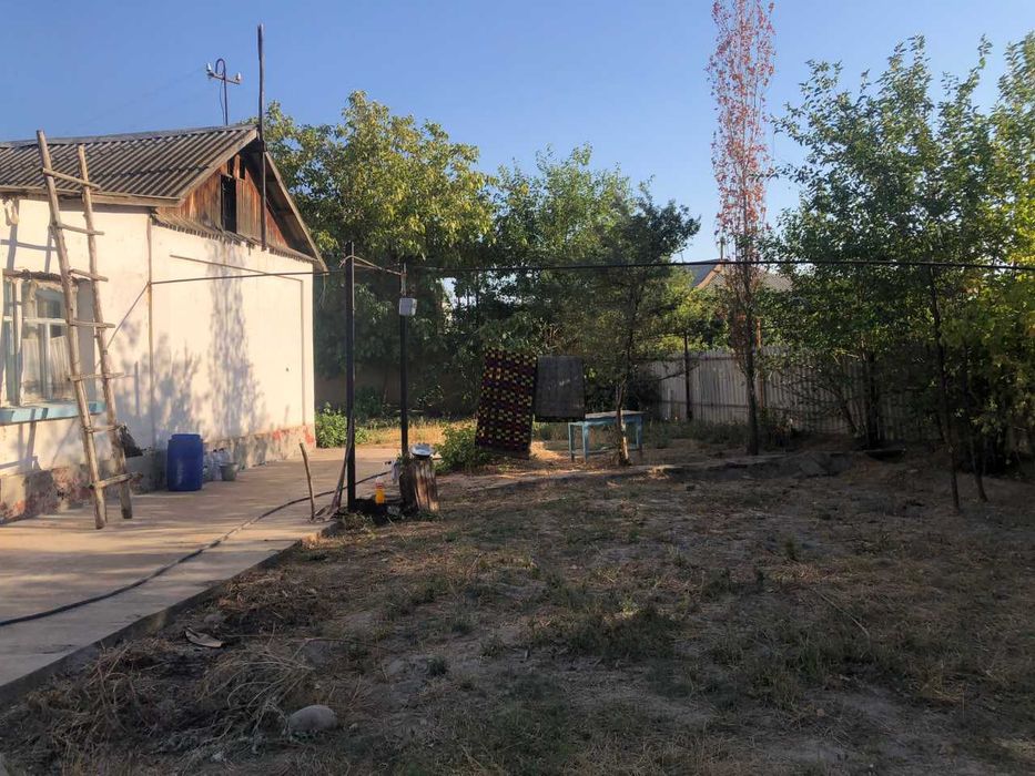 Продаётся дом, участок