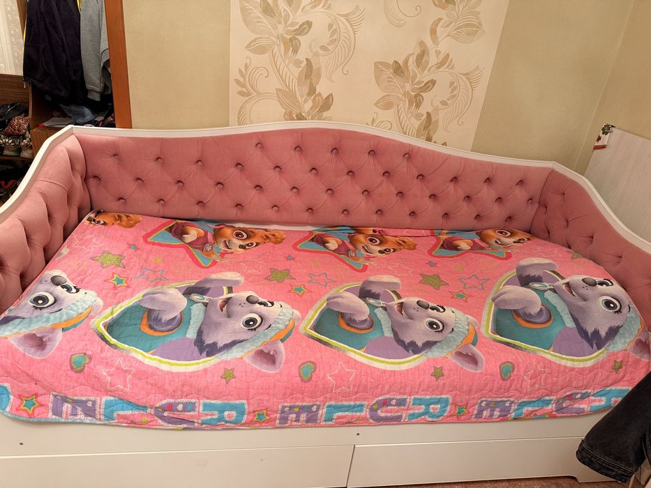 Продам кровать диван