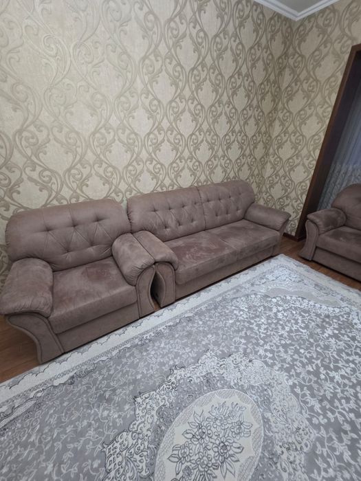 Продается диван с 2-мя креслами Elegant