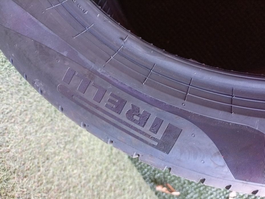235 45 18 Pirelli