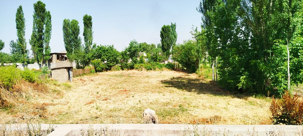 Uy sotiladi gaz svet suv xammasi bor