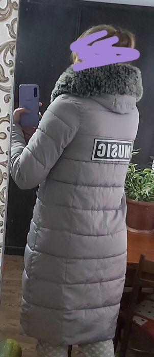 Продам зимние куртки