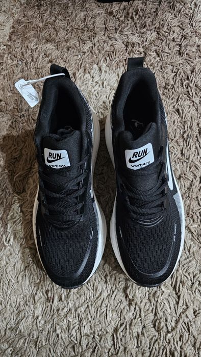 Кроссовки беговые Nike