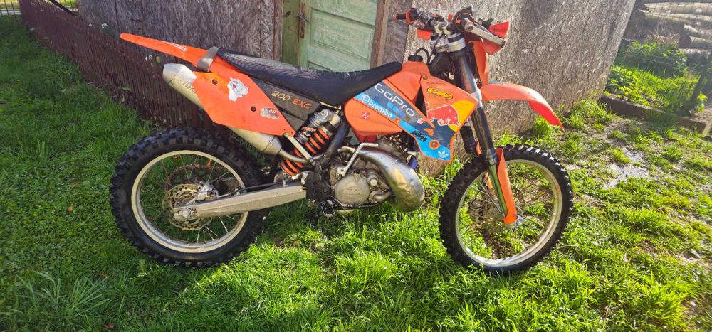 Vând motocicletă enduro KTM EXC 200 din 2007