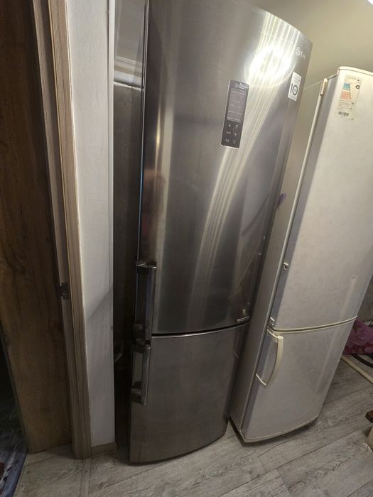 Продам холодильник на запчасти