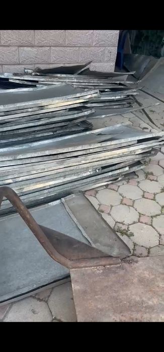 Продам листы около 200кв