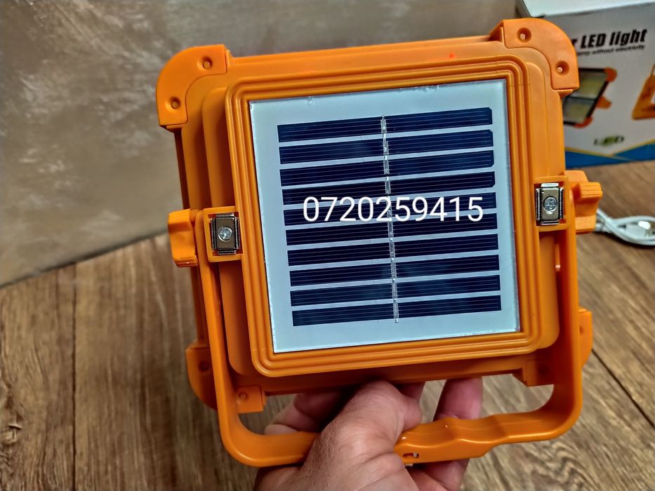 Proiector LED 300W Portabil, Panou Solar, USB, 5 Functii, Camping etc