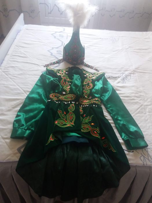 Продам национальный костюм