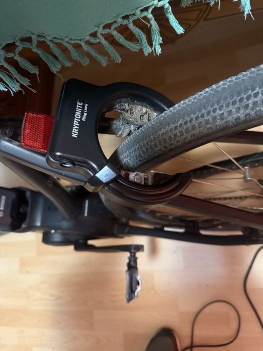 Bicicleta electrica CUBE