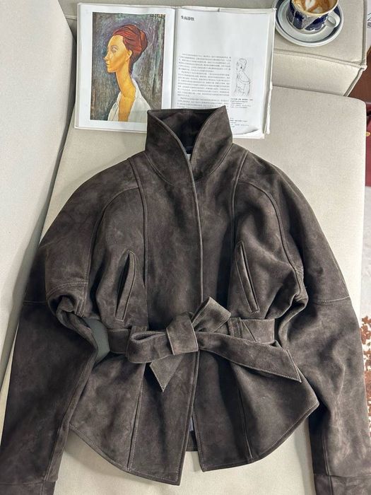 Продам куртку верхнюю одежду The Row