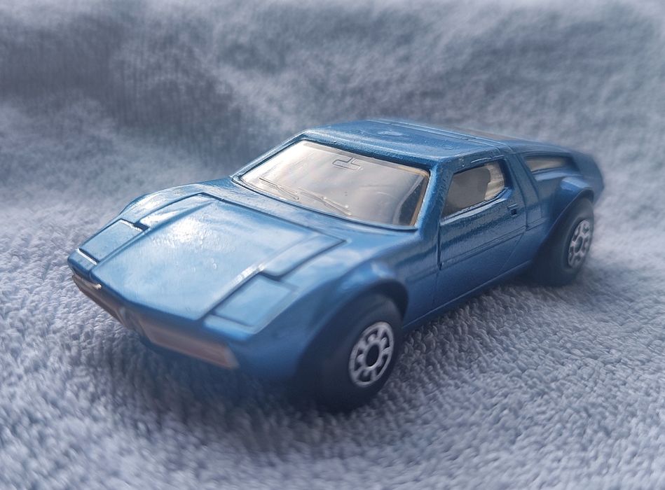 Matchbox SuperKings Maserati Bora