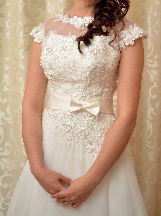 Красивое свадебное платье!