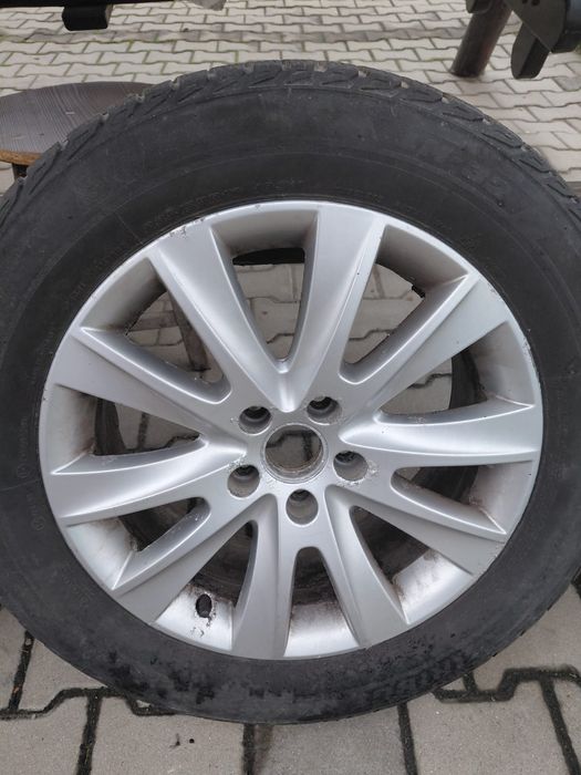 Anvelope diferite dimensiuni mai multe detalii in descriere