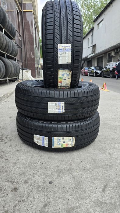 245/60/R18 Michelin