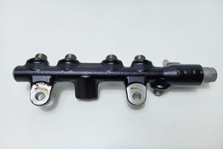 Rampa  injectoare 1.5 dci 175213274r Renault Kadjar prima generatie