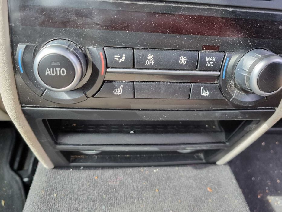 Panou climatronic clima spate cu incalzire banchete BMW seria 7 F01