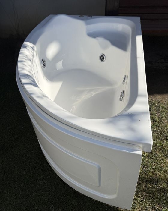Cadă baie cu hidromasaj pe colț, baterie inclusa