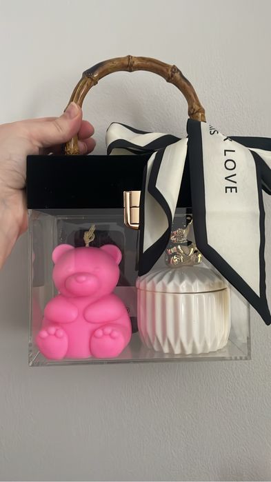 Подарок девушке, маме, подруге сумочка с подарками