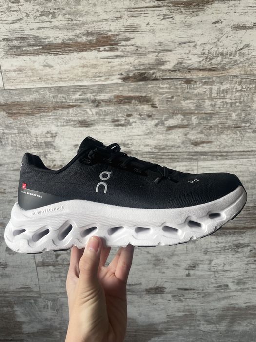 Новые кроссовки On Cloud