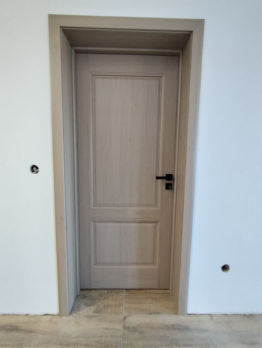 Montaj Uși. MDF, Lemn masiv, PVC, etc.