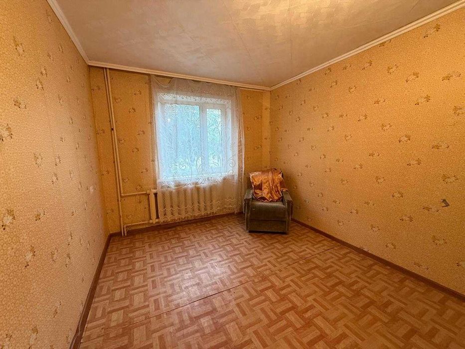 3 ком  1 этаж нижний центр 3