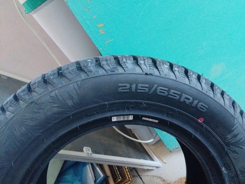 Зимние шины 2 штуки