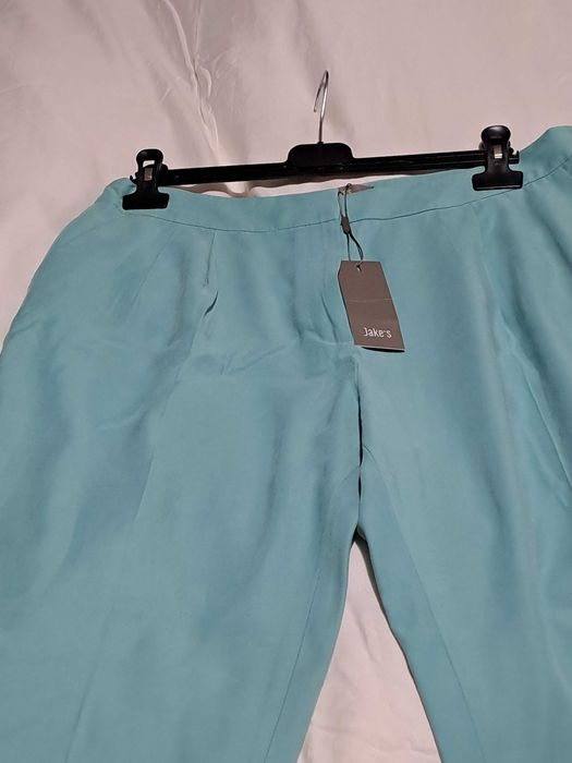 Pantaloni Christian berg, marimea 40,L,noi cu etichetă.