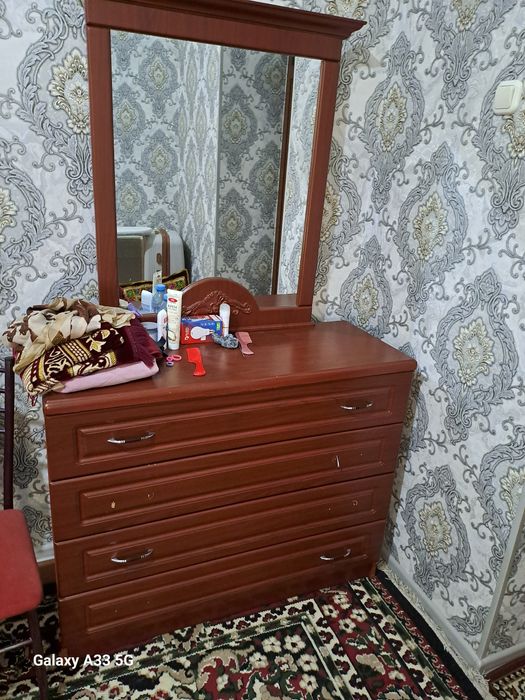 Мебел сотилади яхши холатда