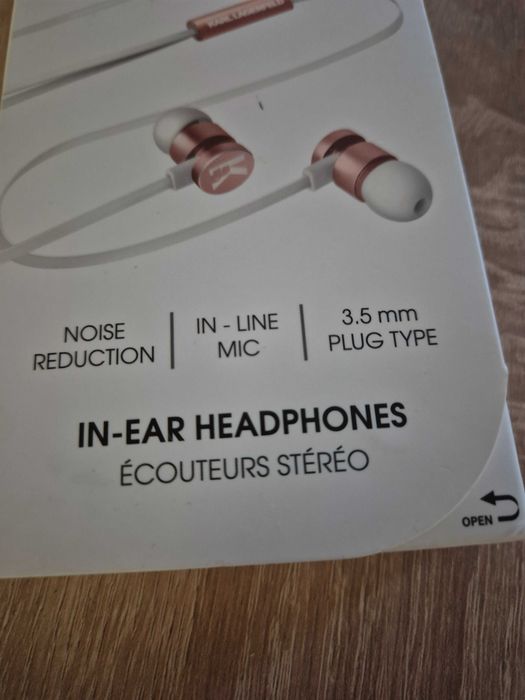 Karl Lagerfeld Wire слушалки със силиконов накрайник