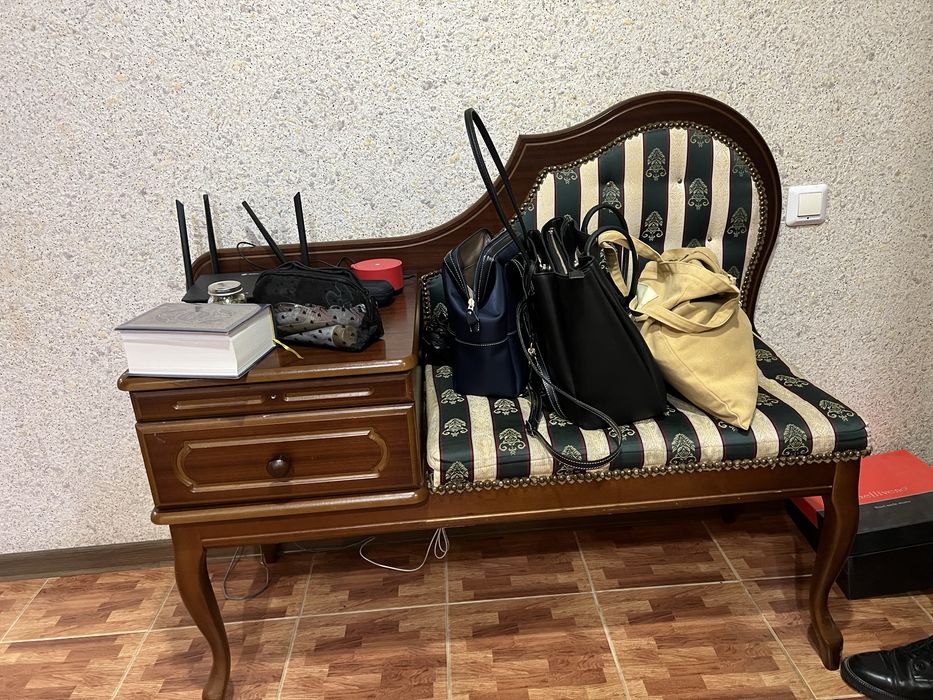 Продам кресло для призожей