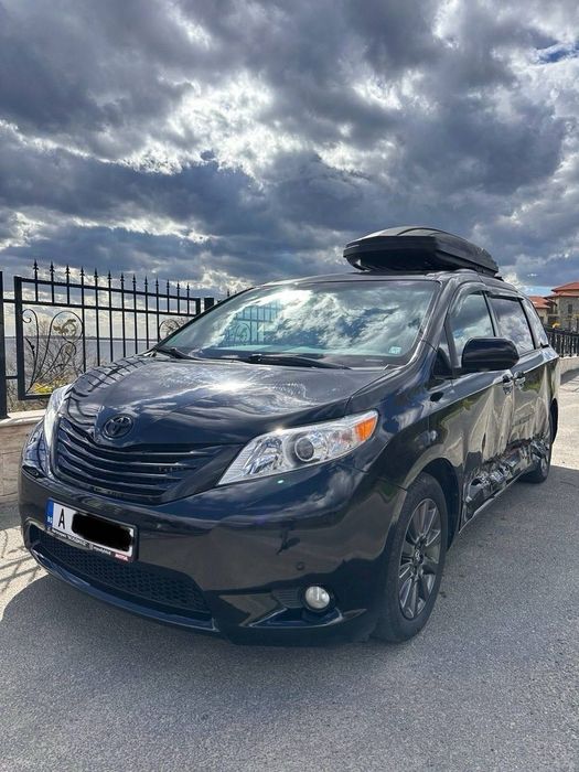 Toyota Sienna Limited AWD 2011,