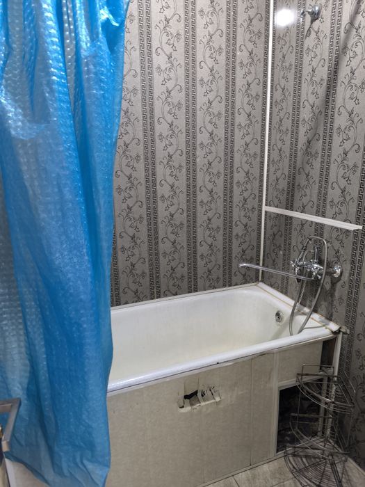 2 х ком в 3х ком Спутник 17.  1/4 не торец огород подвал. 49 м²