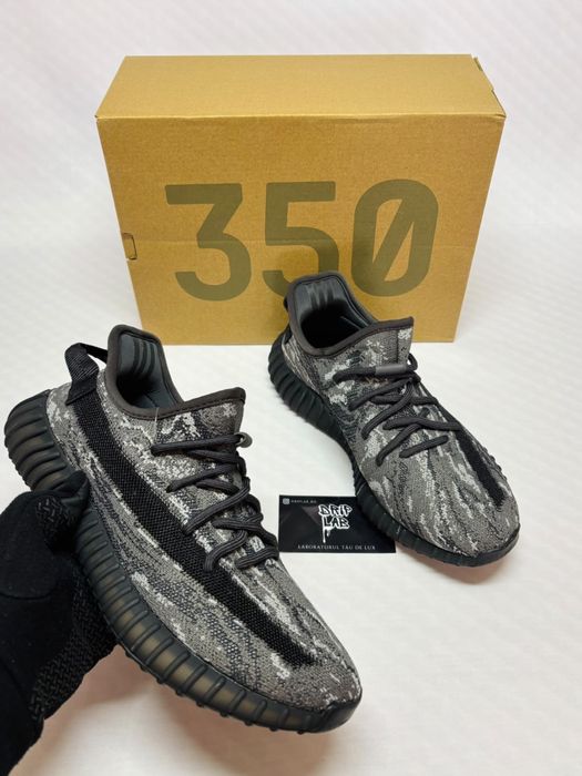 Yeezy 350 boost v2