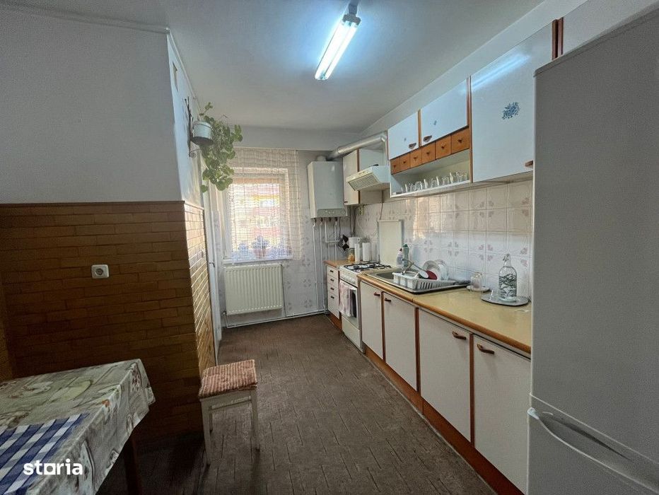 Apartament cu 3 camere decomandate 2 bai Turnisor