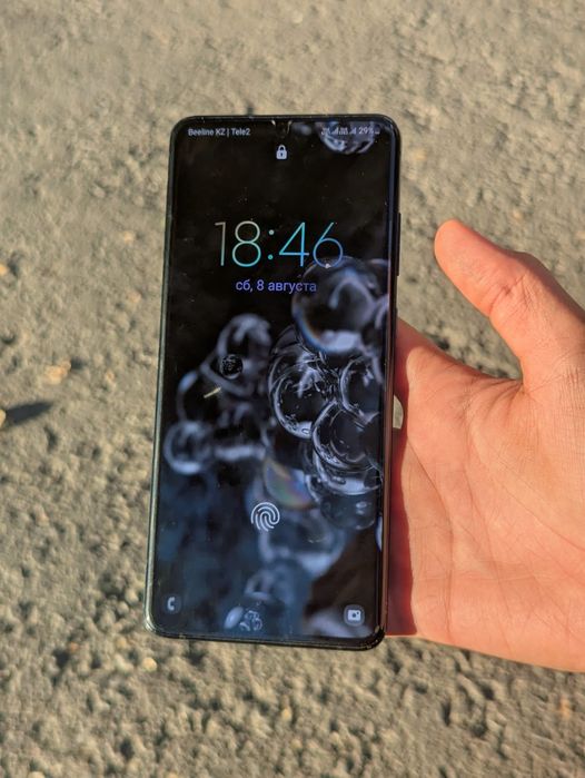Продам или обменяю samsung s20 ultra торг есть
